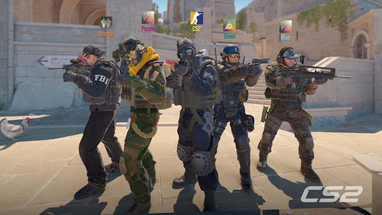 Counter-Strike 2'de silahlarını doğrultmuş beş kişilik terörle mücadele ekibi