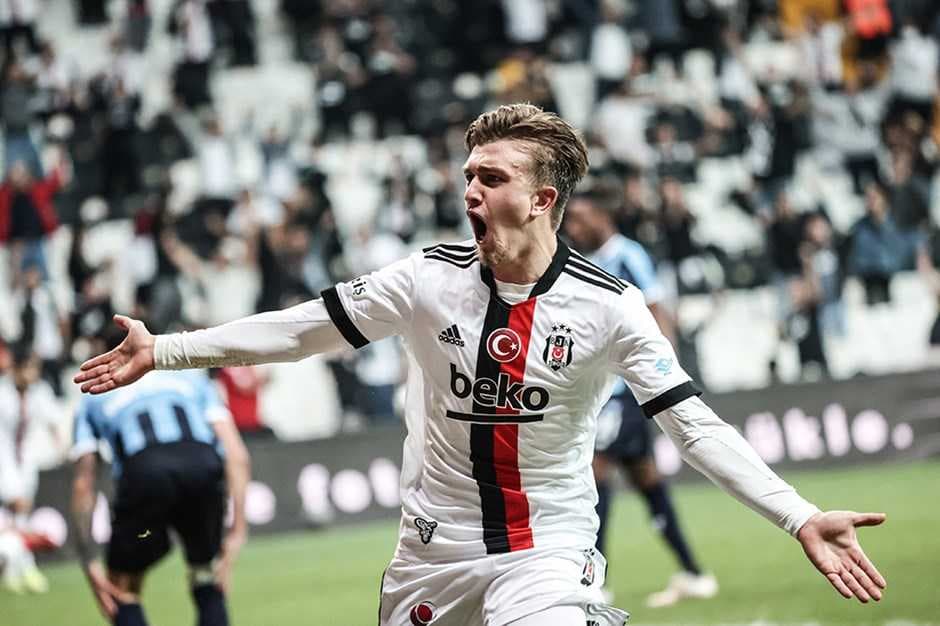 FM 23 Dört Büyükler: Genç ve Yüksek Potansiyelli Sol Bekler