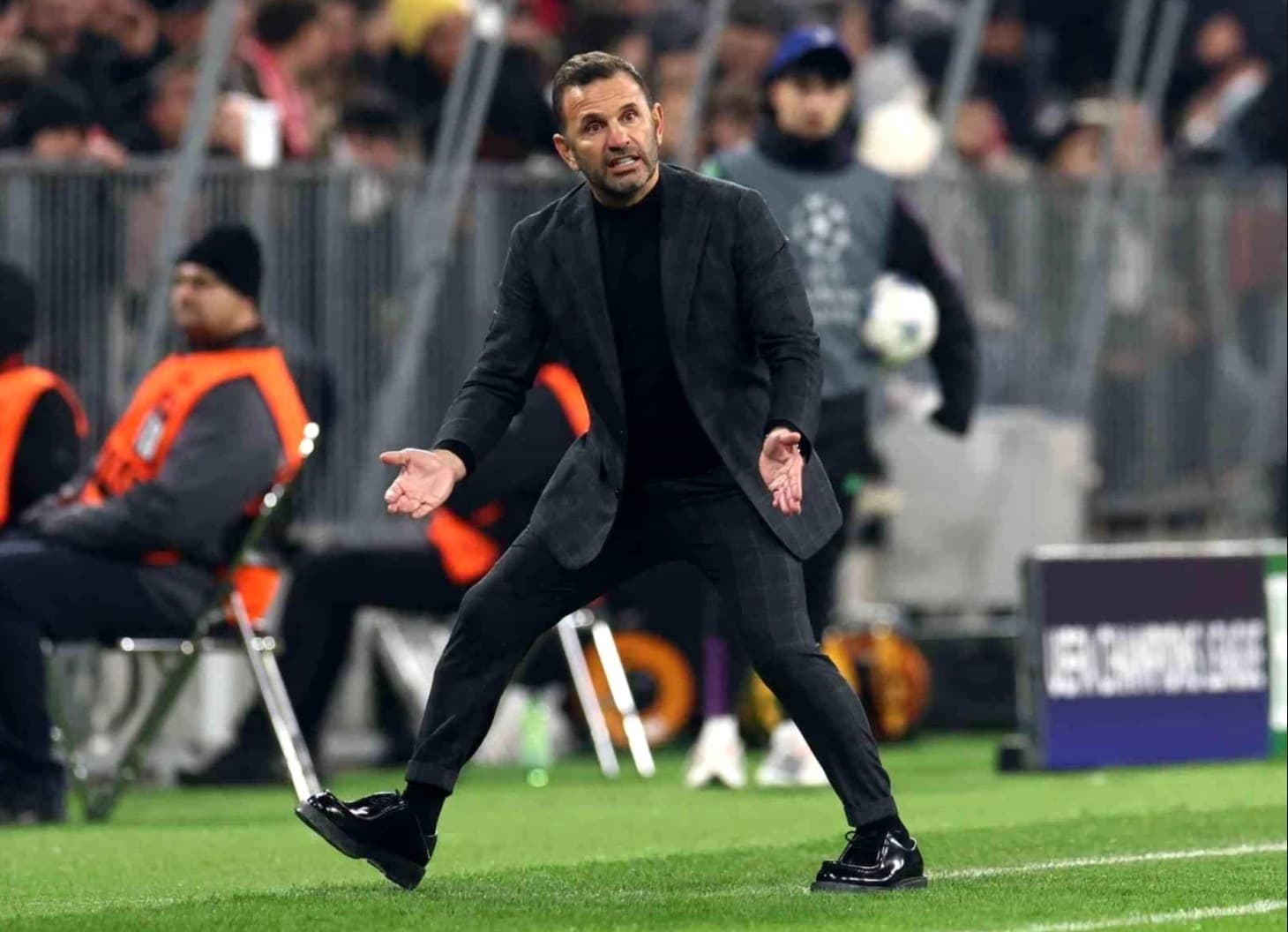 FM 24 GS Okan Buruk Münih Pres Taktiği