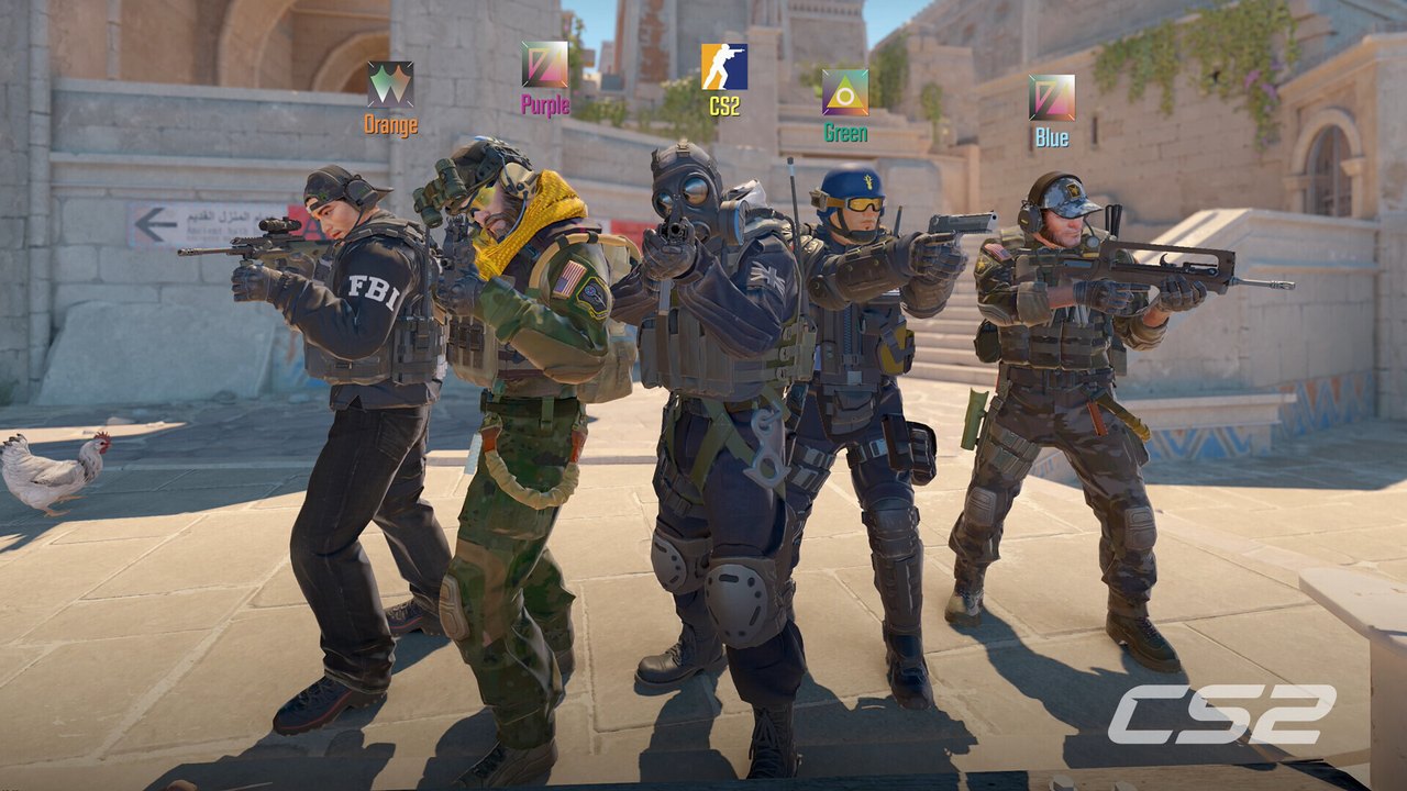 Counter-Strike 2'de silahlarını doğrultmuş beş kişilik terörle mücadele ekibi