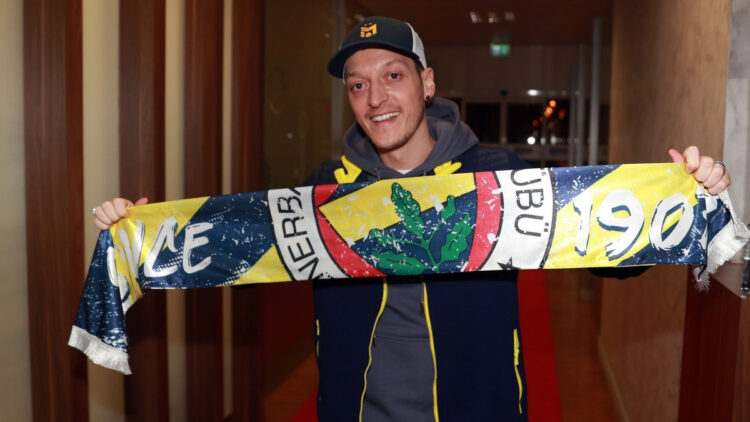 mesut özil