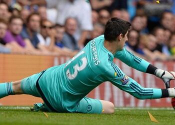 FIFA 22 Alçak Sert Şut ile Gol Atma