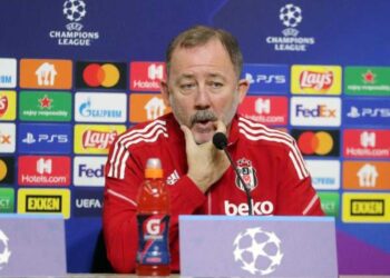 Beşiktaş Yeni Hocası Kim Olacak FM 22