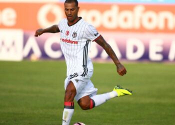 Quaresma ve Neymar gibi Rabona Yapın! FIFA 22 Rabona Yapma Rehberi