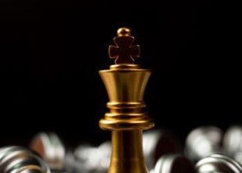 Satrançta Aynı Anda İki Taşı Tehdit Edin! Çatal Hamlesi Nedir?