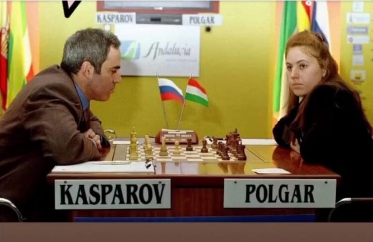 Satrançta Kadın Erkek Ayrımı Neden Olur?