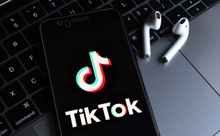 TikTok'ta Videoyu Kimin İzlediği Görülür Mü? 2022
