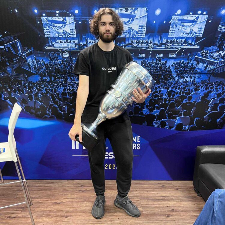 Jame CS:GO IEM Rio Major 2022 MVP'sini Kazandı