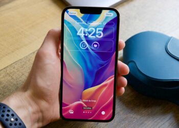 iOS 16 Kilit Ekranında Saat Yazı Tipi Nasıl Değiştirilir?