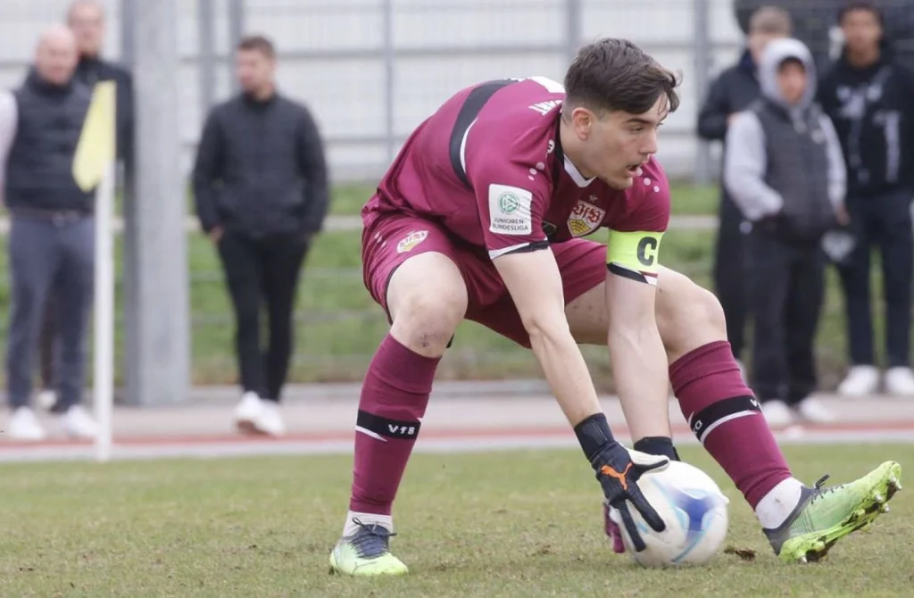 EA-FC-24-Kalecil-Dennis-Seimen