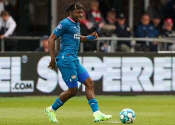 FC 25 Sağ Kanat Genç Yetenekler