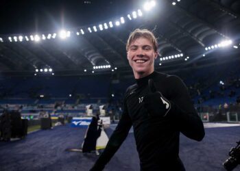 FC 25 Forvet Önerisi!